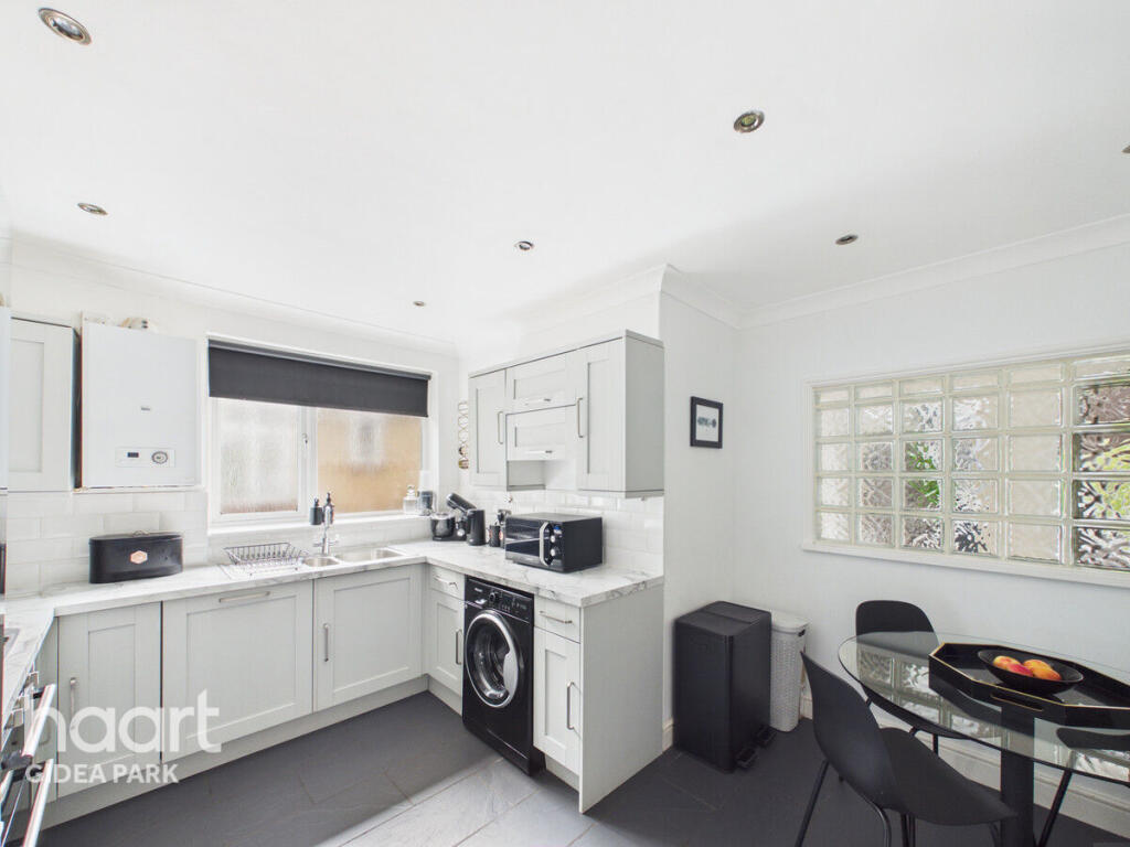 Apartment in London - View 2