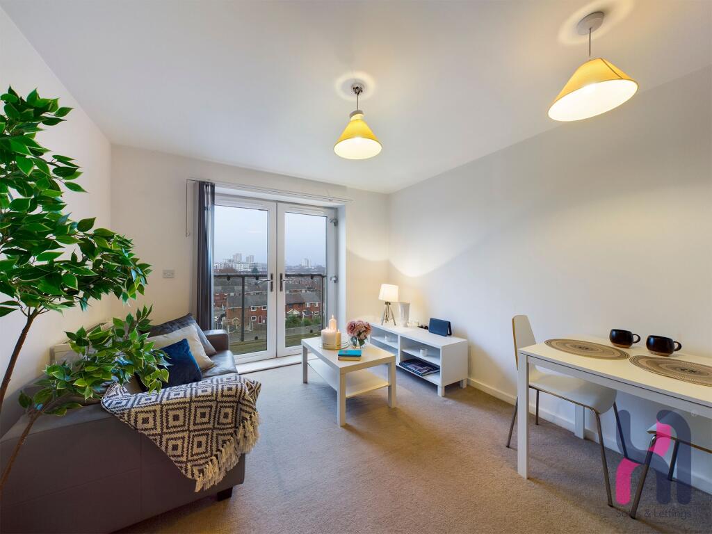 Apartment in Salford, Ordsall - View 4