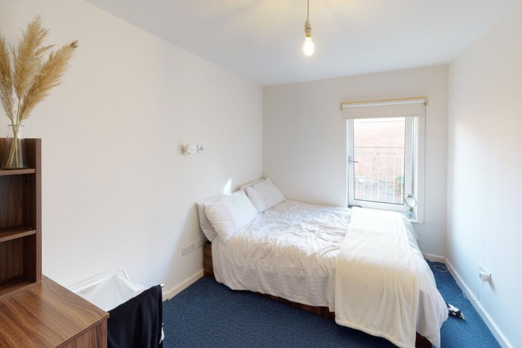 Main image of property: 7-12 Triangle South, Clifton, Bristol, BS8