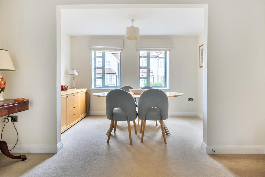 House in Bristol, Westbury on Trym - More