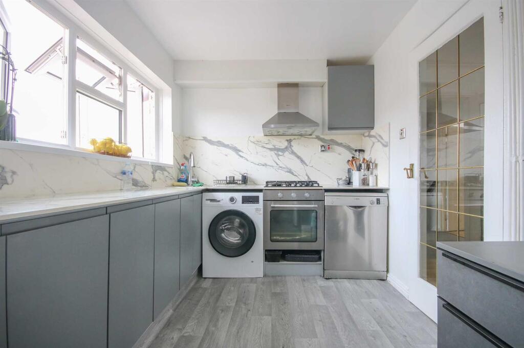 Apartment in Cambridge - View 2
