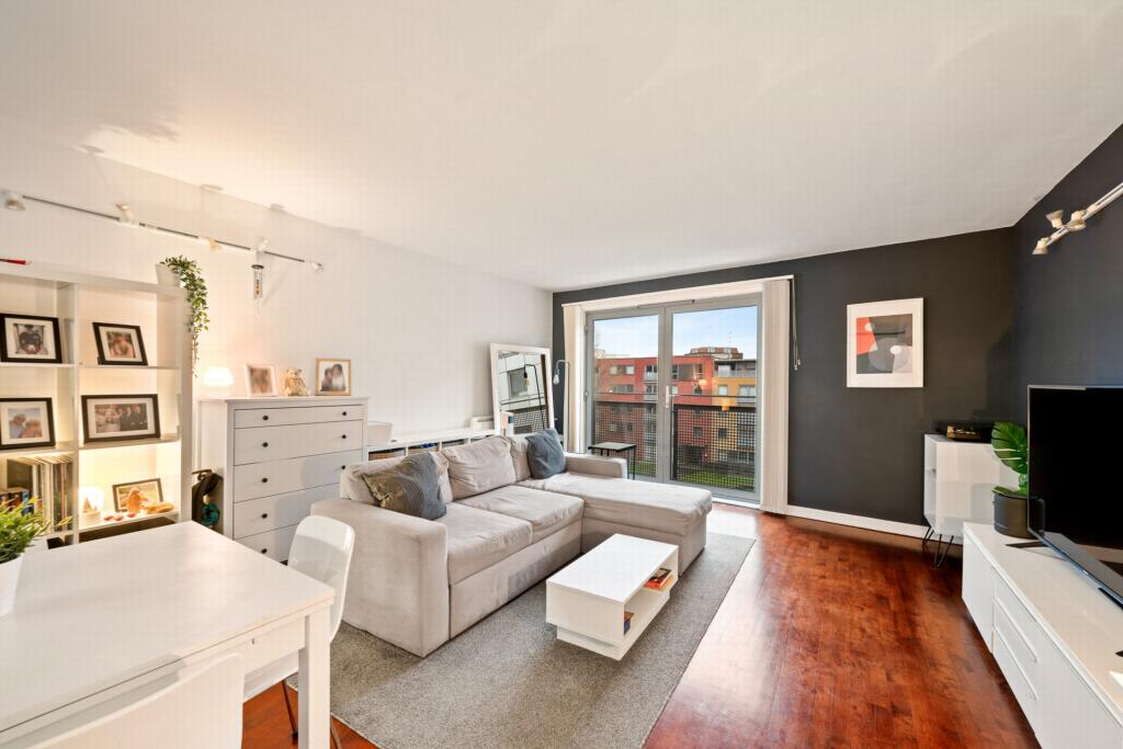 Apartment in London - View 3