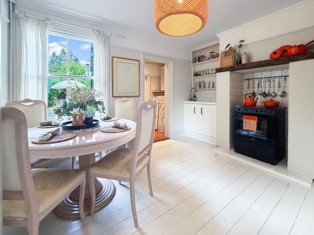 Main image of property: Bois Lane, Amersham, HP6
