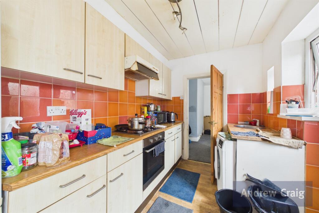 Apartment in South Tyneside, North East - View 3