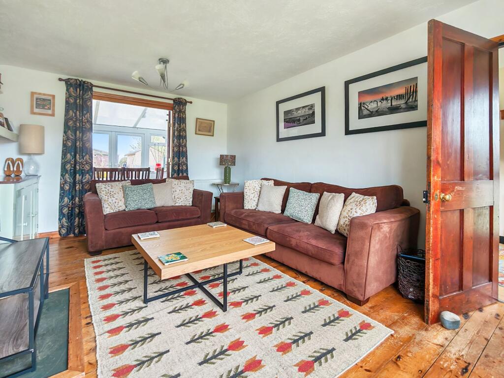 House in Tonbridge - More