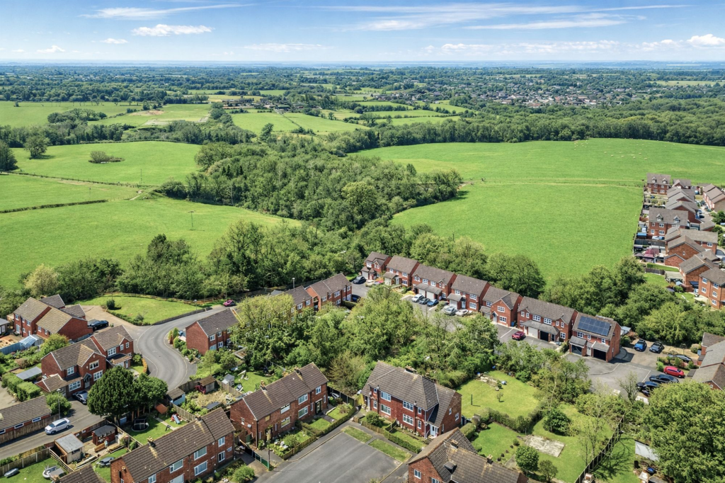 House in Chorley, Coppull - View 2