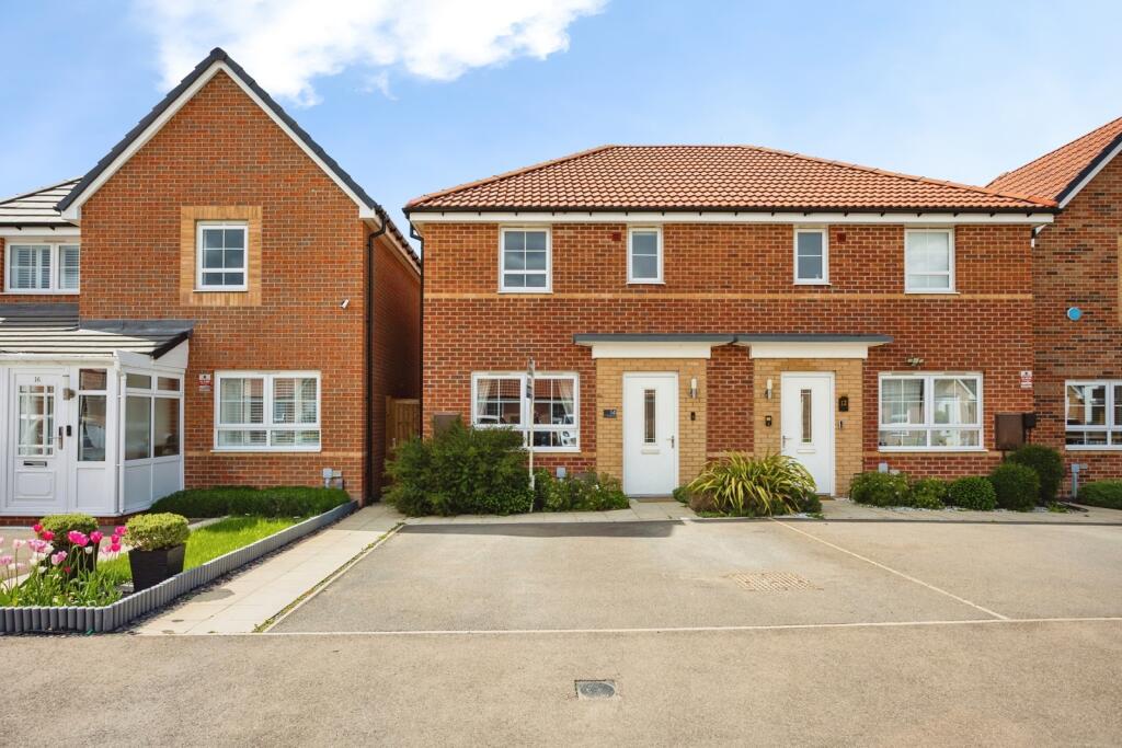 Main image of property: Gray Avenue, Bingham, Nottinghamshire, NG13