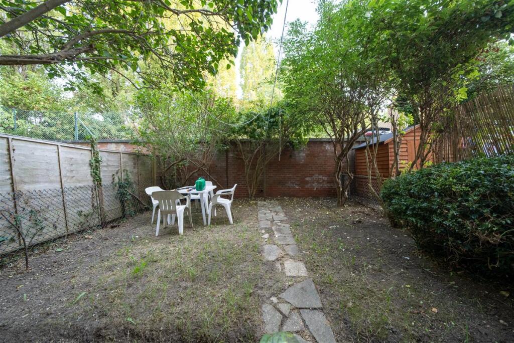 Apartment in London - View 4