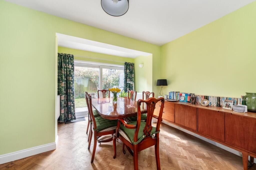 House in London - View 3