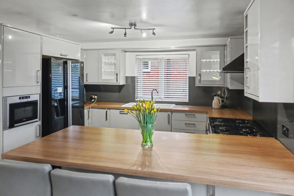 Springfield Avenue, Banbury photo 4
