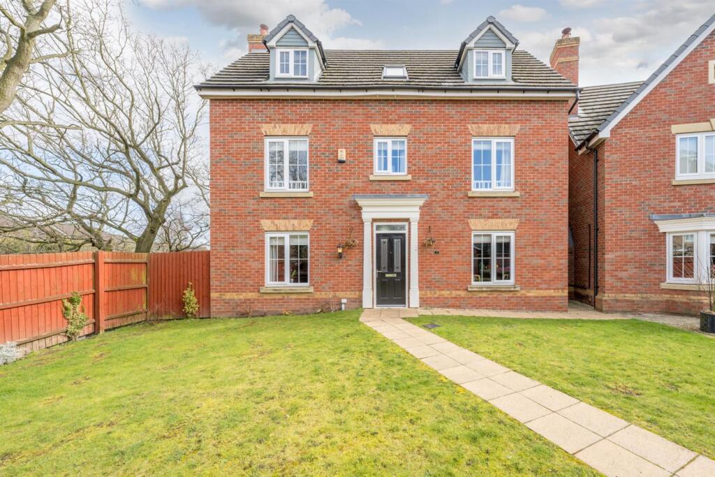 Main image of property: Oaklands, Wombourne, WV5 0AJ