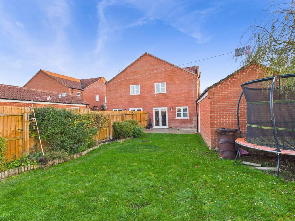 Basin Road, Outwell, PE14 photo 4
