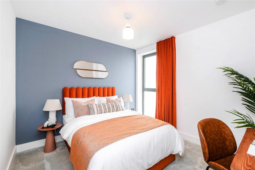 Apartment in Croydon - View 4