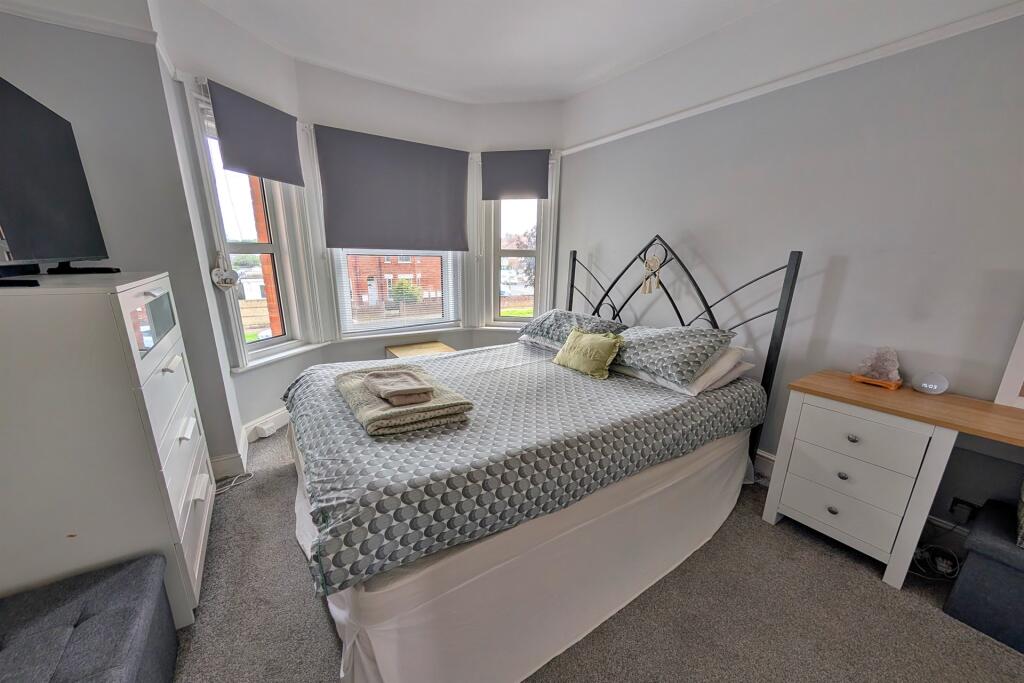 Apartment in Bournemouth - More