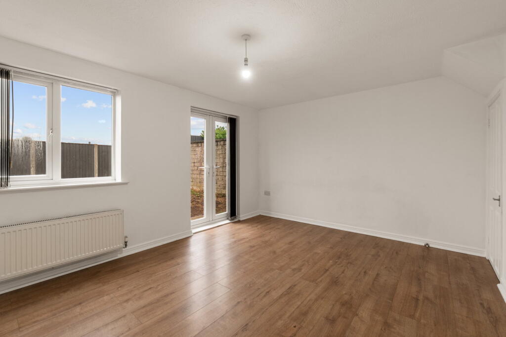 House in Bradford - View 4