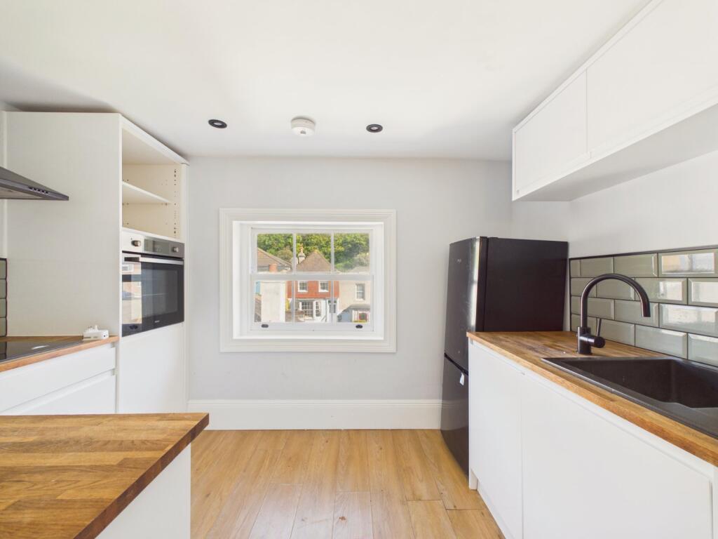 Apartment in Sandgate, Golden Valley - View 4