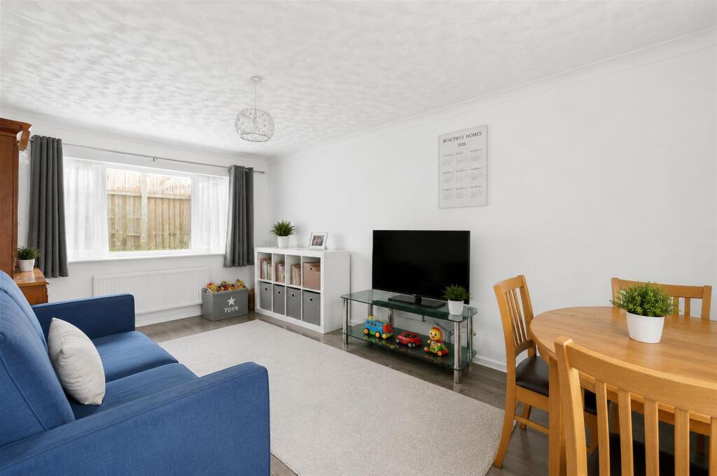 House in Harlow, Hare Street - More