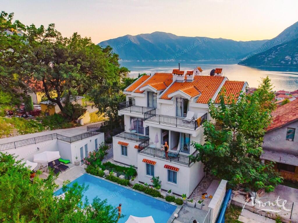 Main image of property: Risan