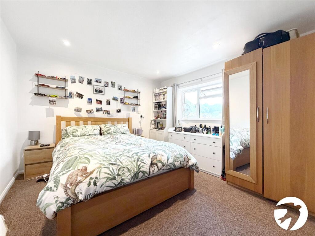 House in Rochester, Kent - More
