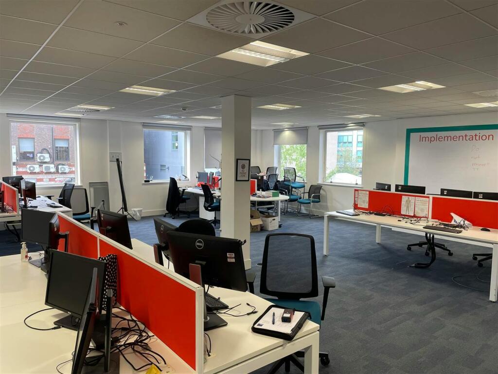 First Floor 28 Clarendon Road 16.JPG