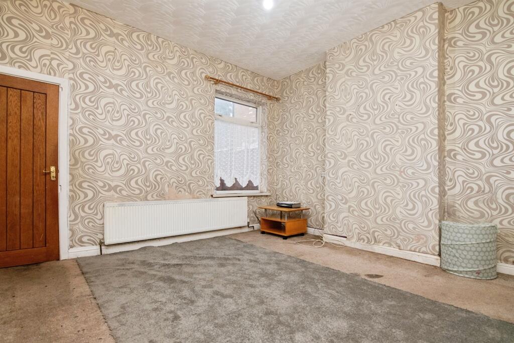 House in Sandwell, West Midlands - View 2