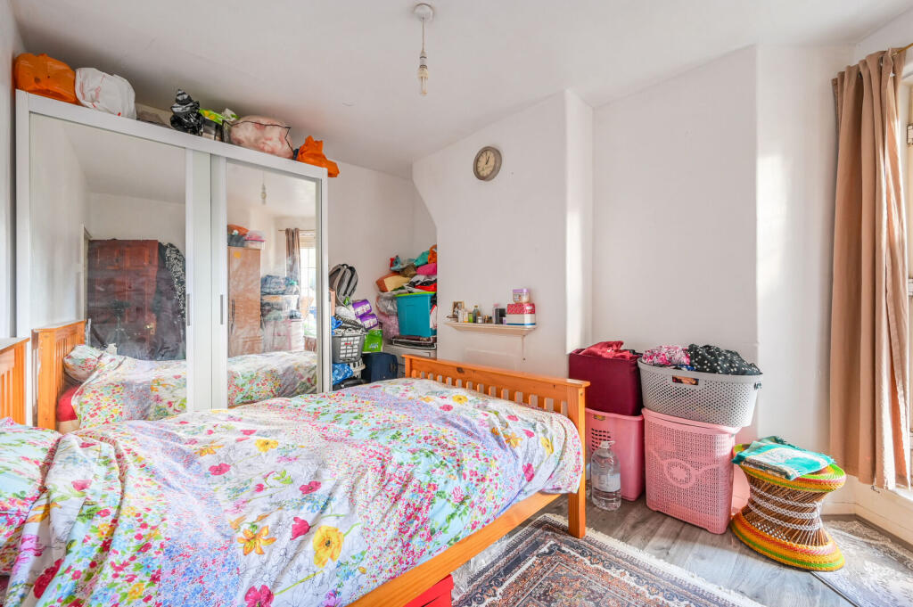 Apartment in London - View 4