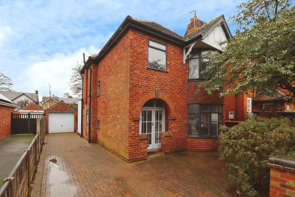 3-bed detached on Stonefield Avenue, Lincoln, £499,950