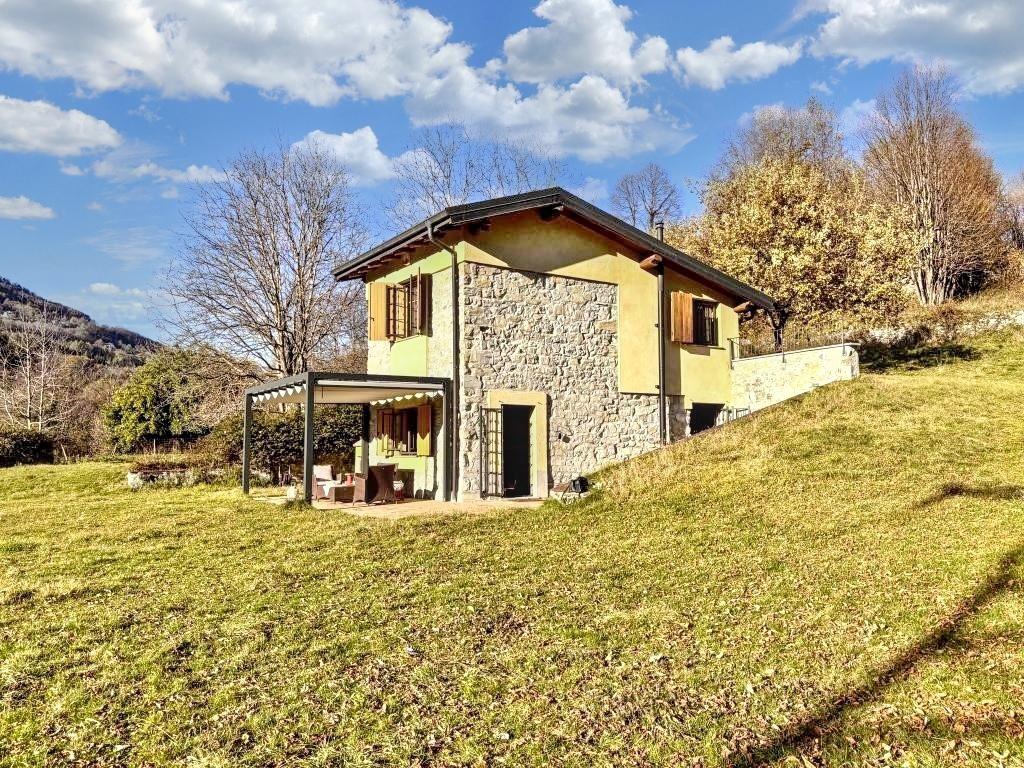 Main image of property: Lanzo D'intelvi, Como, Lombardy