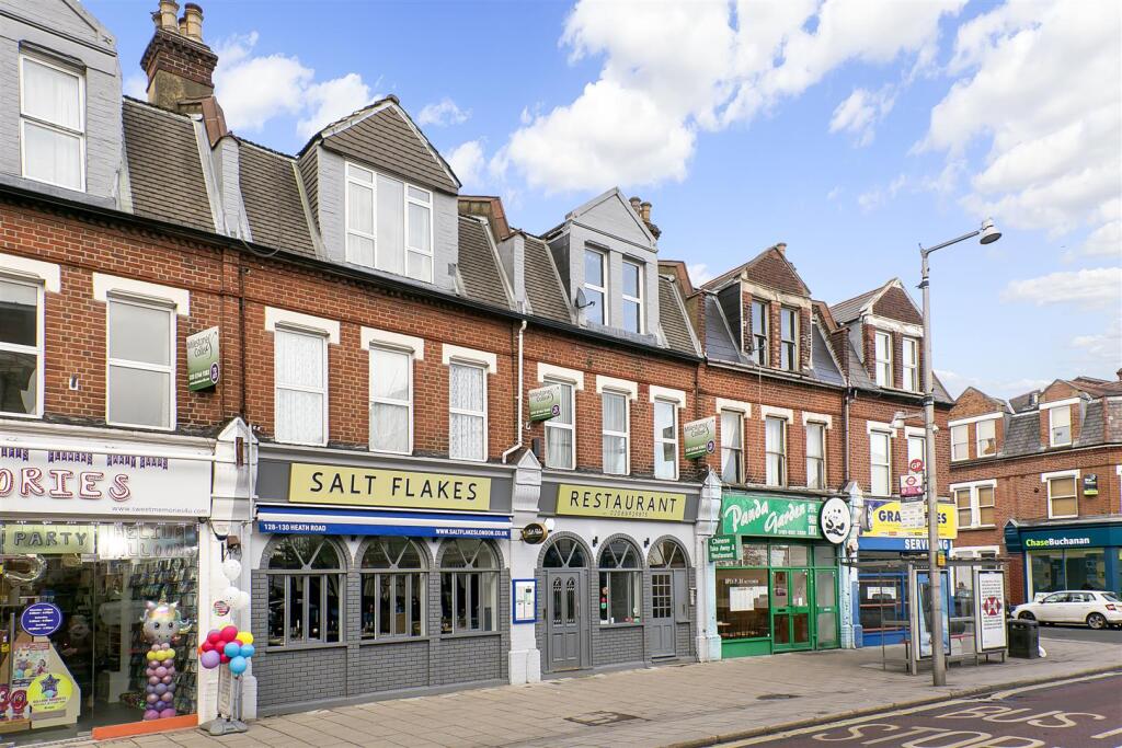 Apartment in London, Strawberry Hill - View 5