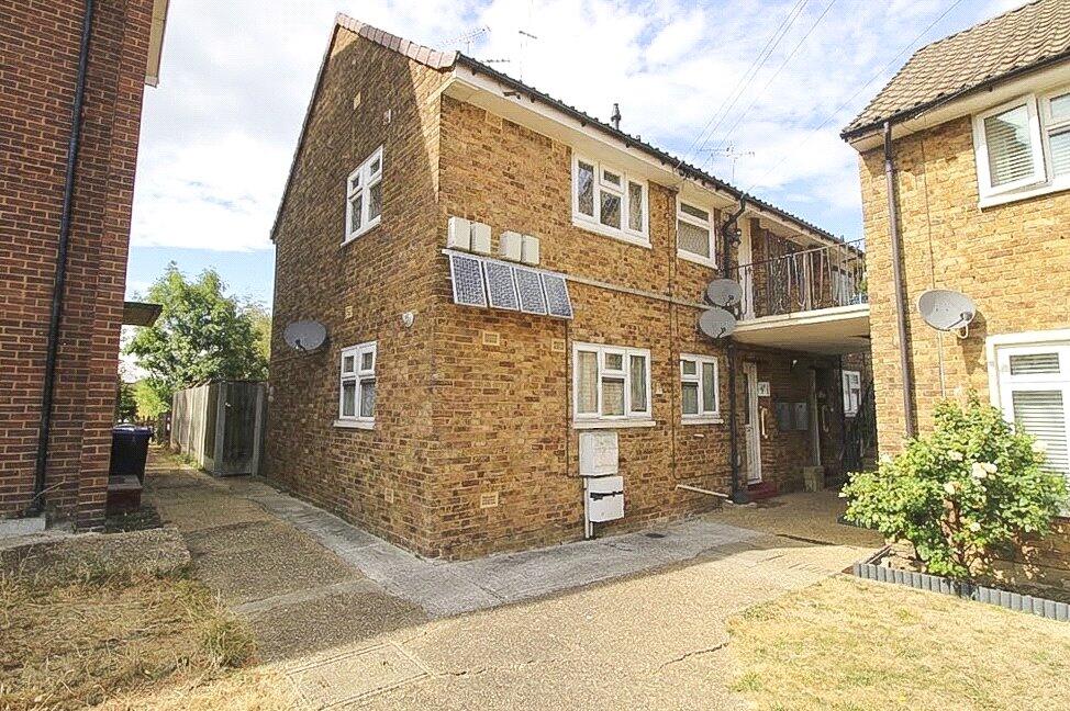 Main image of property: Wood Farm Close, Leigh-on-Sea, Essex, SS9