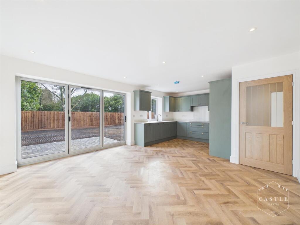 House in Hinckley and Bosworth, Barwell - View 2