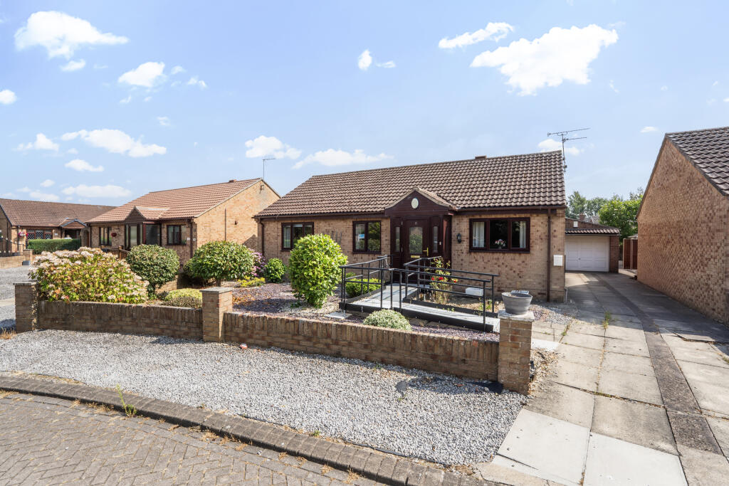 Main image of property: Roland Simpson Close, Snaith, DN14 9