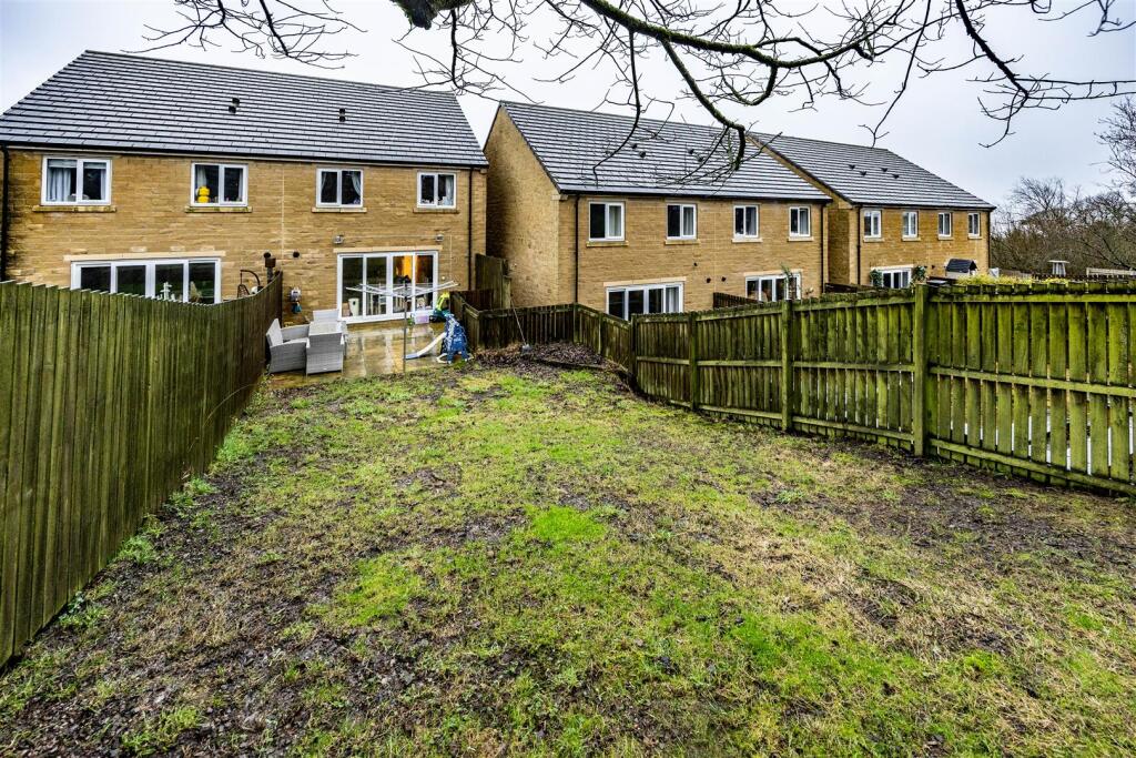 Additional image 25 of Black Dyke View, Queensbury, Bradford