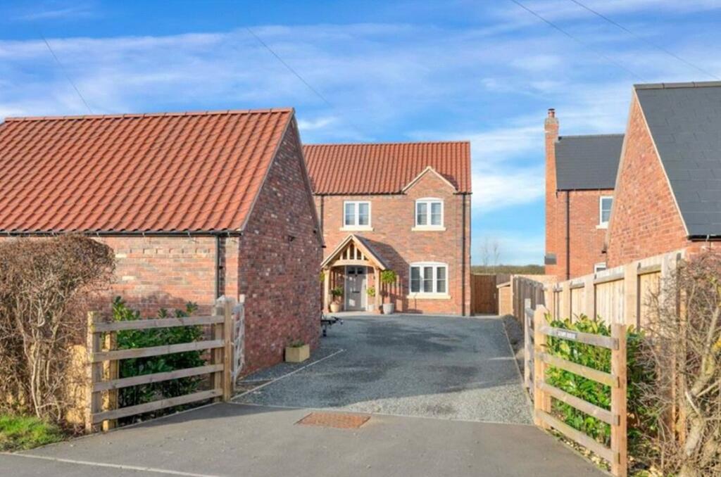 Main image of property: Cliff Hill Lane, Aslockton, Nottingham, Nottinghamshire, NG13