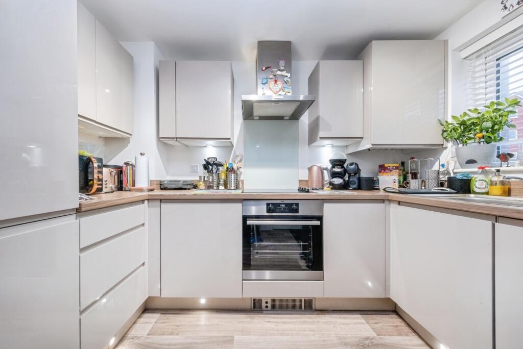 Bonaire Grange, Newton Leys, Bletchley, Milton Keynes, MK3 photo 4