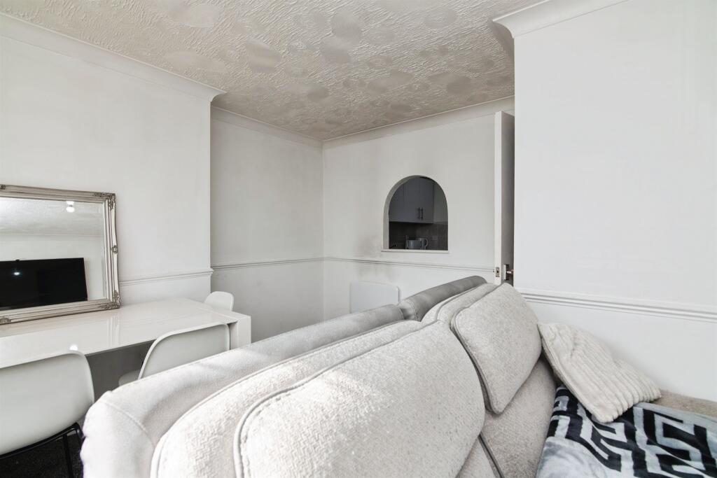 Additional image 7 of Winchester Close, Rowley Regis