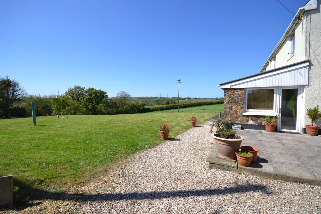 House in Swansea, Rosemarket - View 5