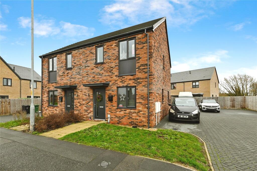 2-bed semi-detached on Morston Drift, King's Lynn, Norfolk, PE30, £100,000
