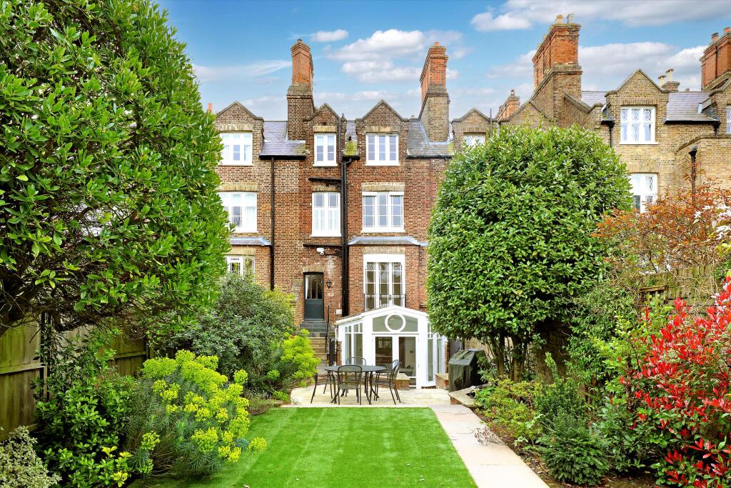 Main image of property: Kings Road, Windsor, Berkshire SL4