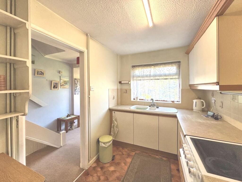 House in Stroud, Wotton-under-Edge - More