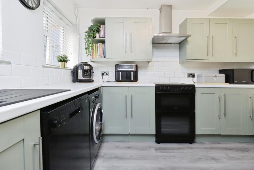 House in Shrewsbury, Selattyn and Gobowen - More
