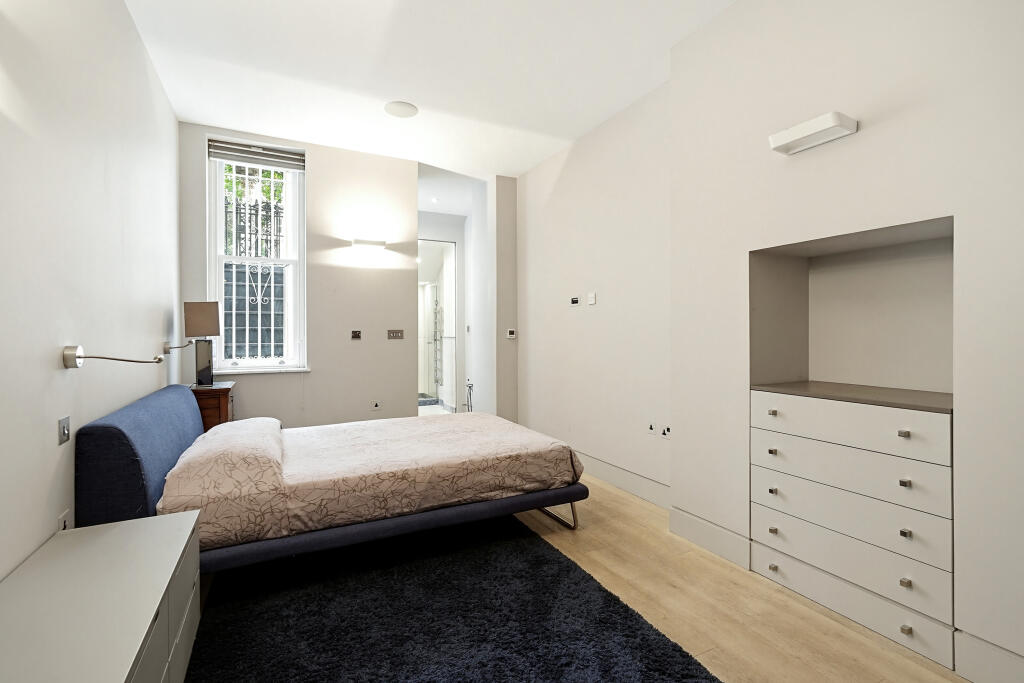 4 bedroom maisonette for rent