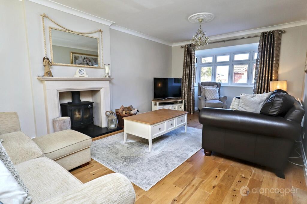 House in Nuneaton and Bedworth, St Nicolas Park - View 5