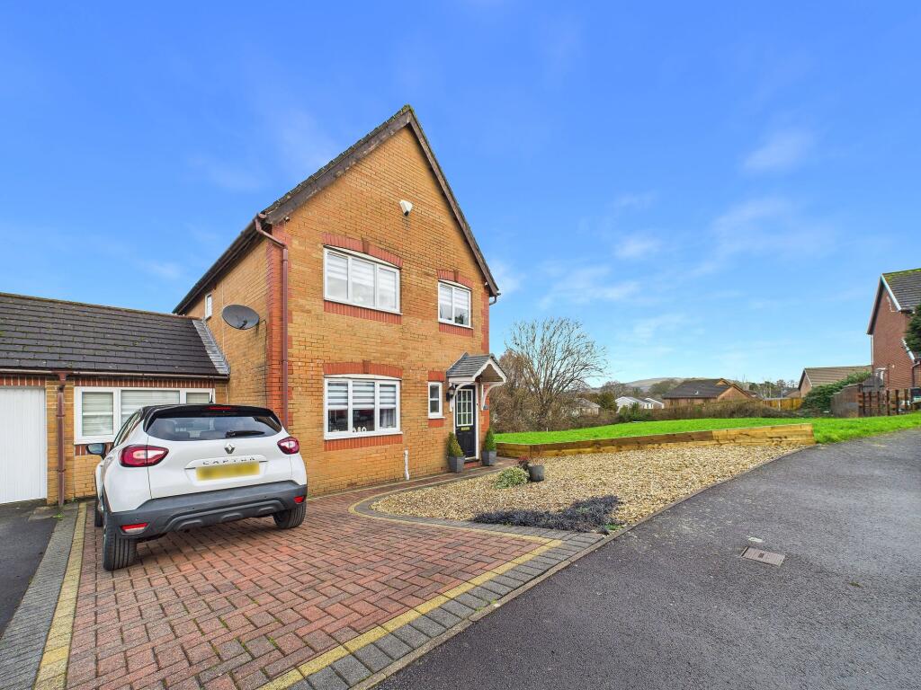 Main image of property: Hunters Ridge, Tonna, SA11