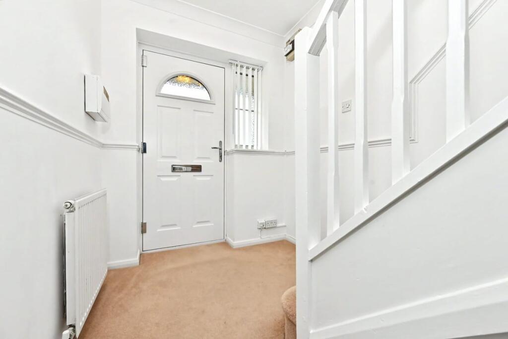 House in Stoke-on-Trent - More