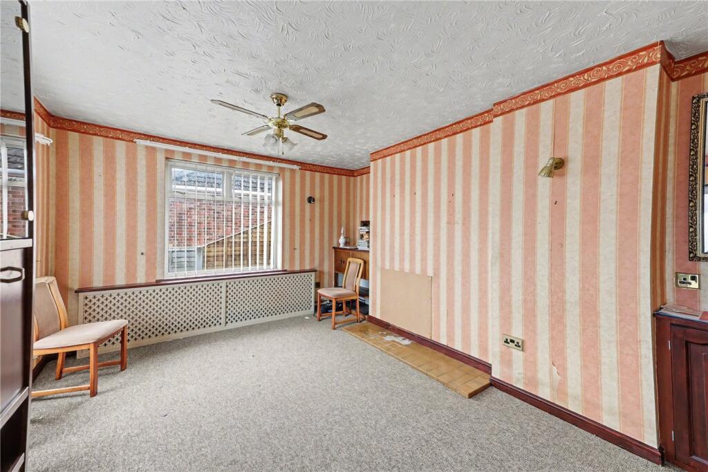 Meadow Way, Hellesdon, Norwich, Norfolk, NR6 photo 4