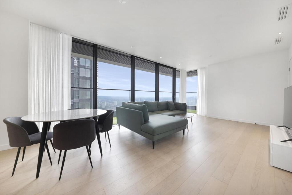 2-bed flat on Hobart Building, 2 Wards Lane, London, E14, £1,250,000