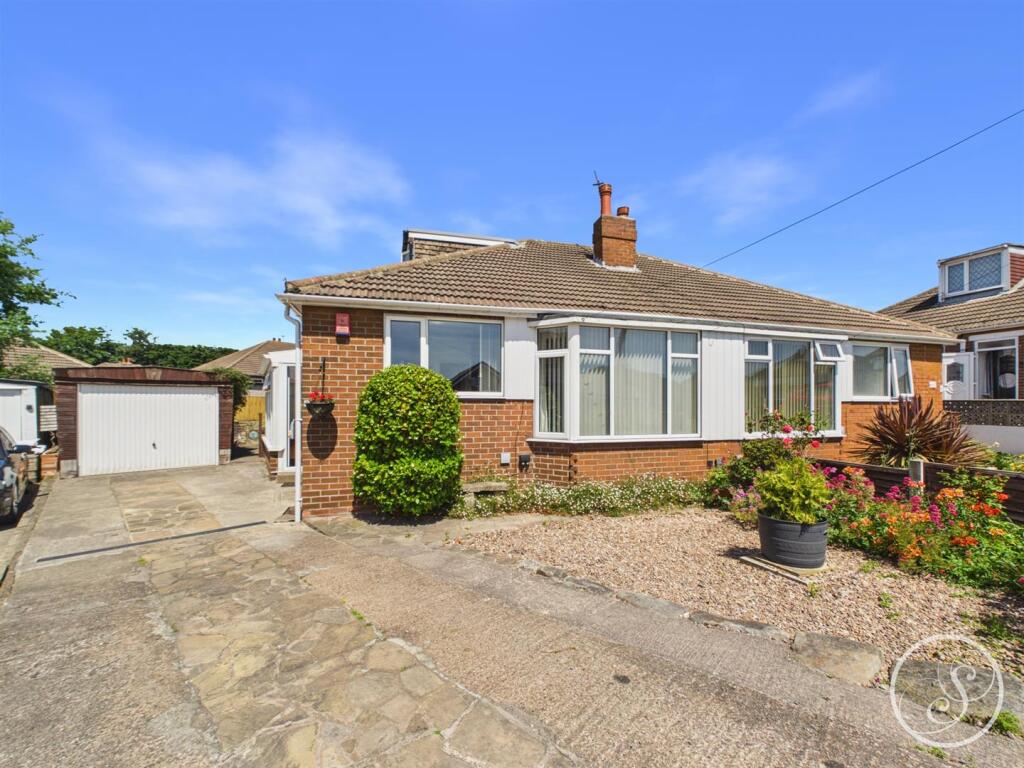Main image of property: Field End Green, Leeds