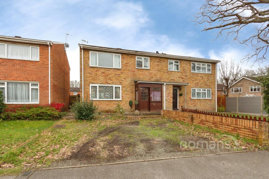 Main image of property: Oxford Road, Owlsmoor, Sandhurst, GU47