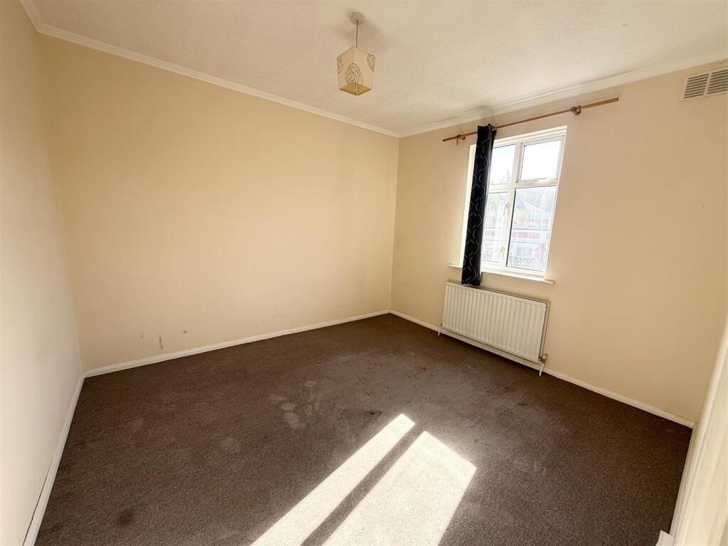 Apartment in Newhaven - More